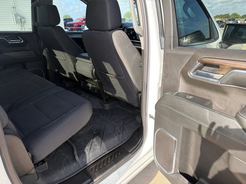 Used 2024 Chevrolet Silverado 1500 LT RWD image 11