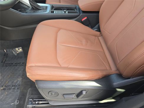 Used 2020 Audi Q3 2.0T Premium Plus image 16