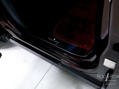 Certified 2025 Rolls-Royce Cullinan image 32