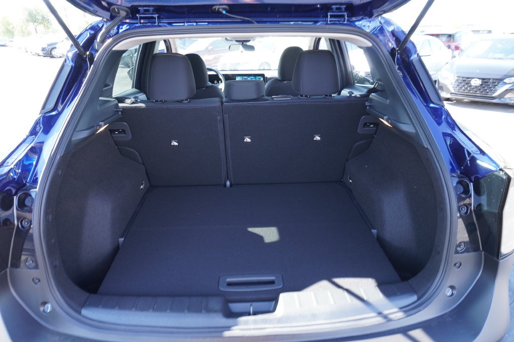 Certified 2026 Nissan Kicks SV FWD image 8