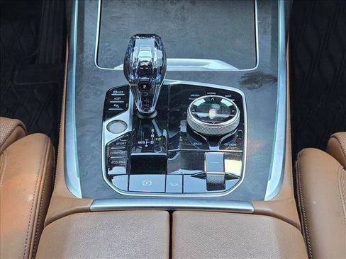 Used 2021 BMW X7 xDrive40i w/ Executive Package AWD/4WD image 11