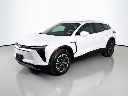 Used 2024 Chevrolet Blazer EV LT AWD/4WD image 5