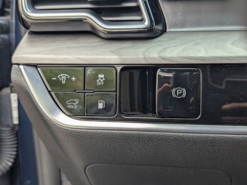 Used 2025 Kia Sportage X-Line Prestige image 31