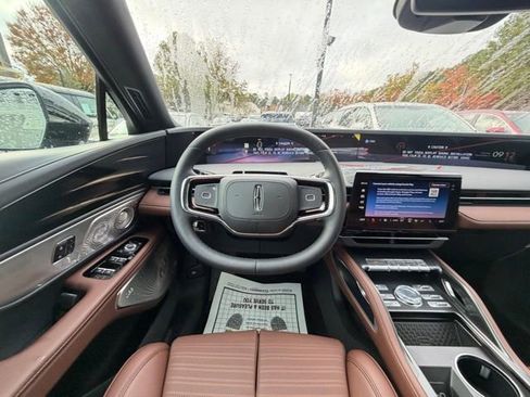 New 2026 Lincoln Nautilus Reserve image 9