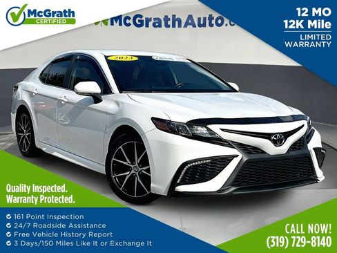 Used 2023 Toyota Camry SE FWD image 1