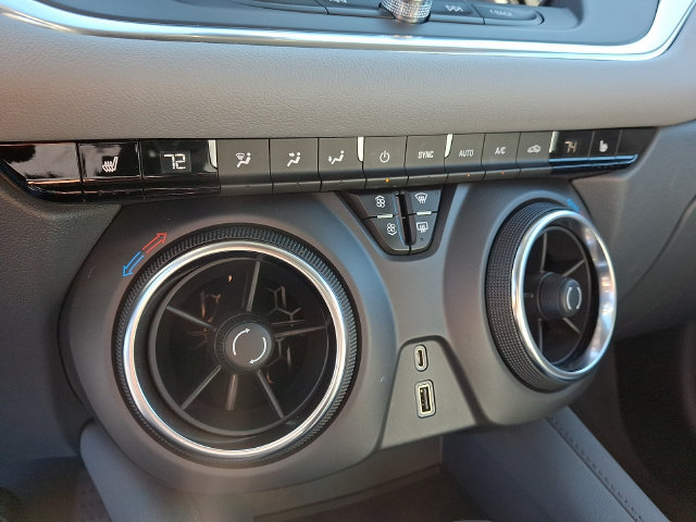 Used 2022 Chevrolet Blazer LT FWD image 15
