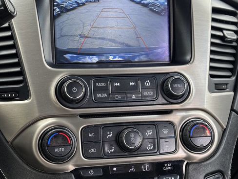Used 2018 GMC Yukon Denali w/ Open Road Package AWD/4WD image 28