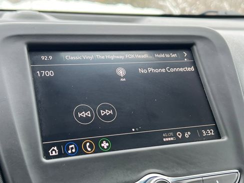 Used 2022 Chevrolet Equinox LT w/ LPO, Floor Liner Package image 20