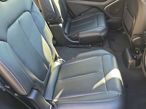 Certified 2024 Jeep Grand Cherokee L Limited w/ Black Appearance Package image 17