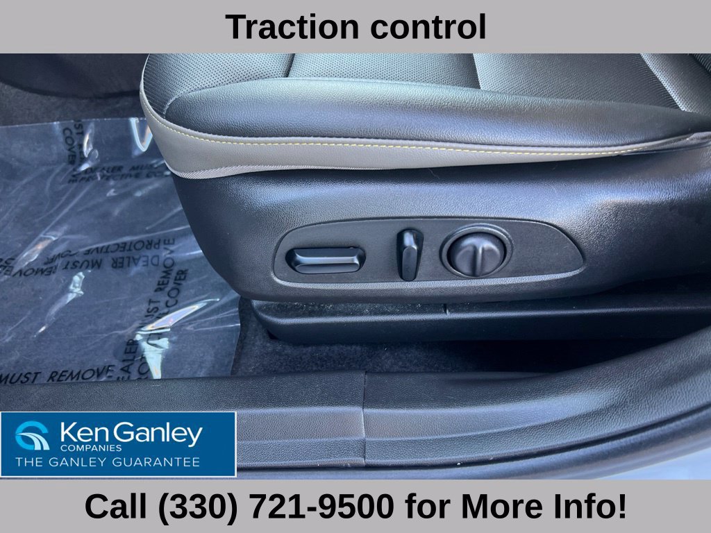 Used 2025 Chevrolet Trax ACTIV w/ Sunroof Package FWD image 25