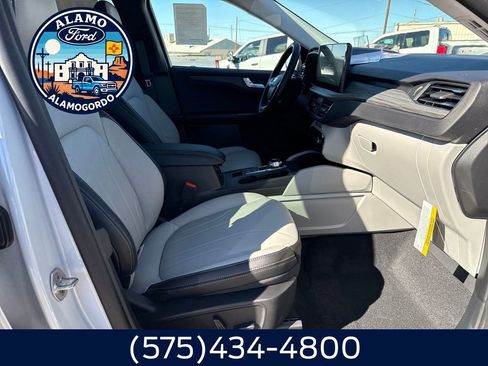 New 2026 Ford Escape SE w/ PHEV Premium Package image 19