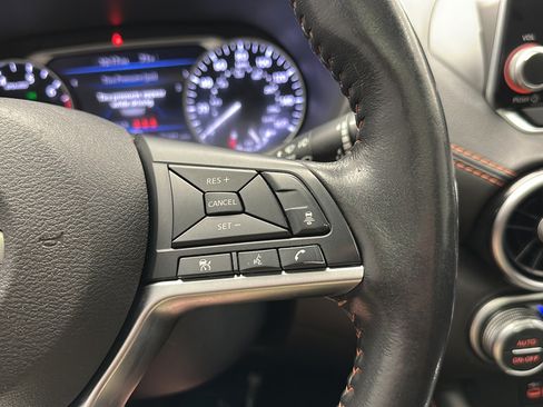 Used 2022 Nissan Sentra SR w/ SR Premium Package FWD image 19