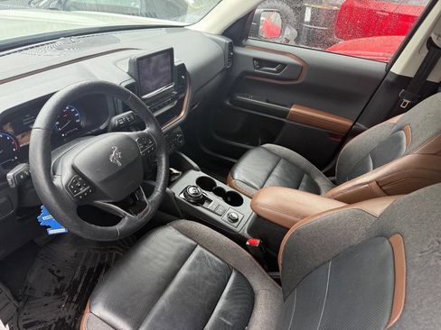 Used 2021 Ford Bronco Sport Outer Banks w/ Outer Banks Package image 5