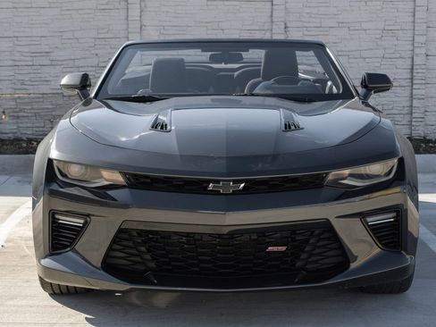 Used 2018 Chevrolet Camaro SS image 7