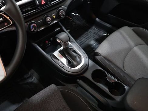 Used 2024 Kia Forte LXS FWD image 29