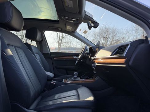 Used 2023 Audi Q5 2.0T Premium w/ Convenience Package image 15