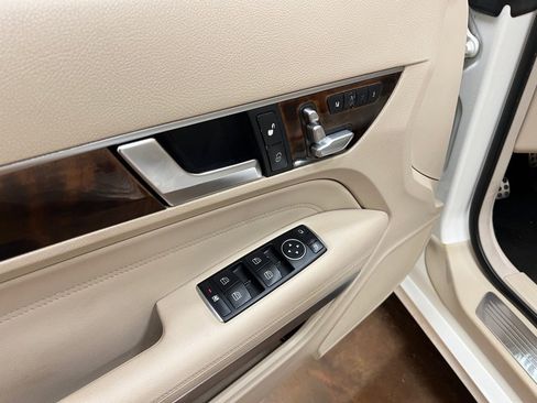 Used 2014 Mercedes-Benz E 350 SEDAN image 35