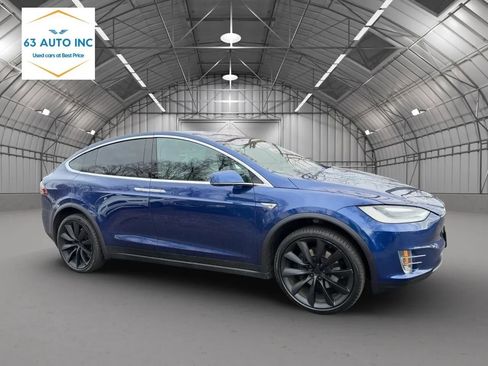 Used 2016 Tesla Model X 75D image 3