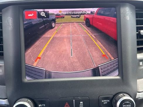 Used 2022 RAM 2500 Big Horn AWD/4WD image 32
