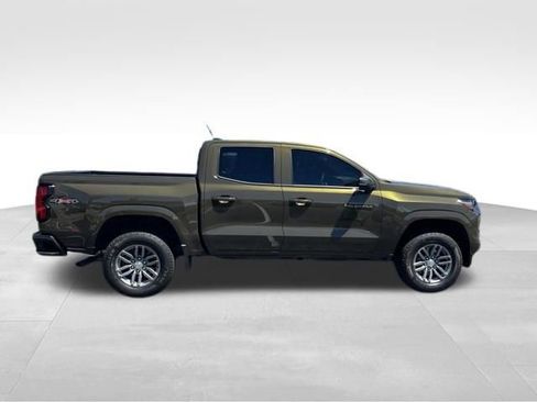 Used 2024 Chevrolet Colorado LT w/ LT Convenience Package II AWD/4WD image 8