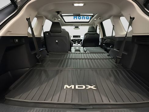 Used 2024 Acura MDX SH-AWD w/ Technology Package image 21