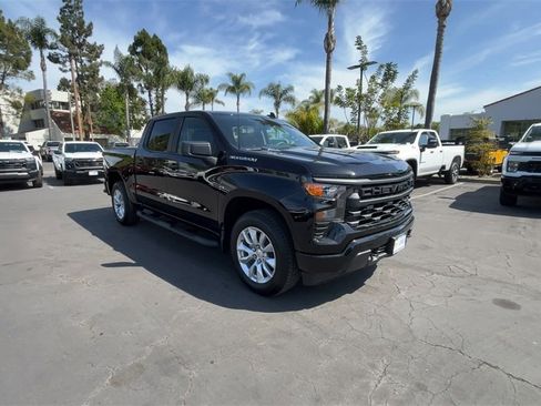 New 2025 Chevrolet Silverado 1500 Custom image 2