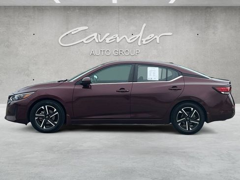 Used 2024 Nissan Sentra SV FWD image 13