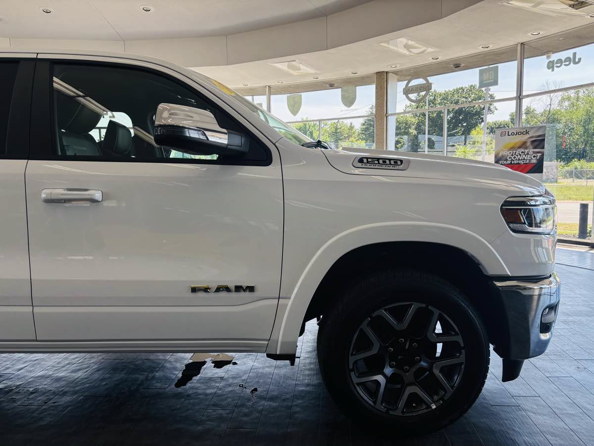 Used 2026 RAM 1500 Laramie AWD/4WD image 5