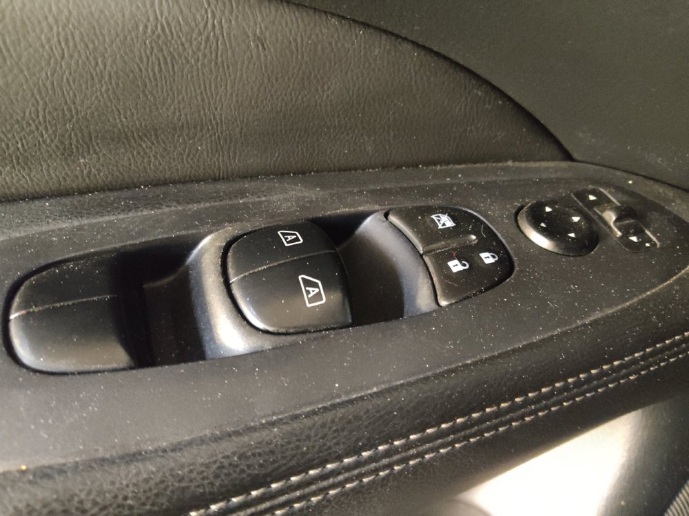 Used 2019 Nissan Pathfinder SV FWD image 27