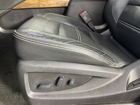 Used 2018 GMC Yukon Denali w/ Denali Ultimate Package RWD image 15