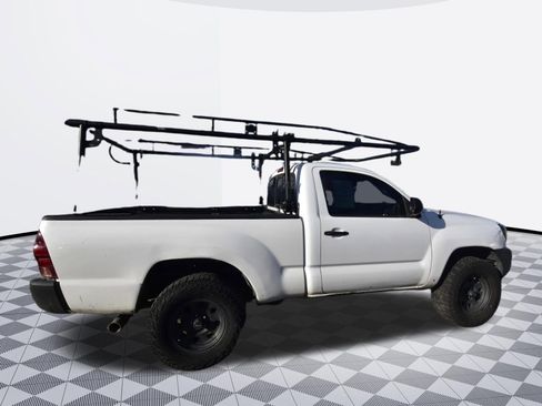 Used 2014 Toyota Tacoma 2WD Regular Cab image 3