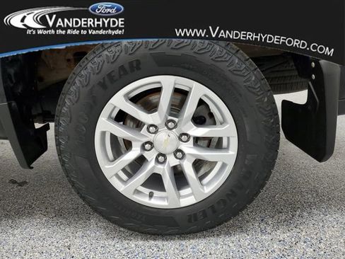 Used 2020 Chevrolet Silverado 1500 LT w/ All-Star Edition image 5