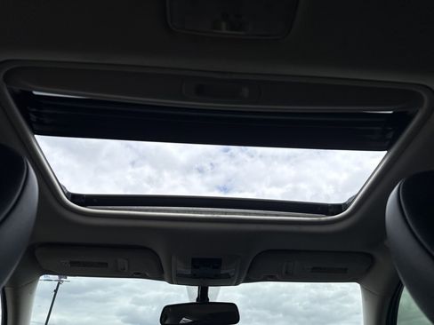 Used 2017 Lexus CT 200h FWD image 34