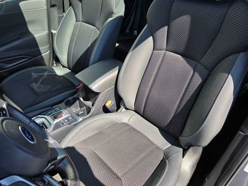 Used 2020 Subaru Forester Premium AWD/4WD image 23