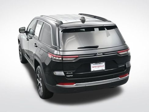 Used 2023 Jeep Grand Cherokee Limited image 28