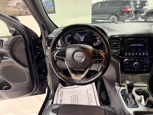 Used 2019 Jeep Grand Cherokee High Altitude RWD image 24