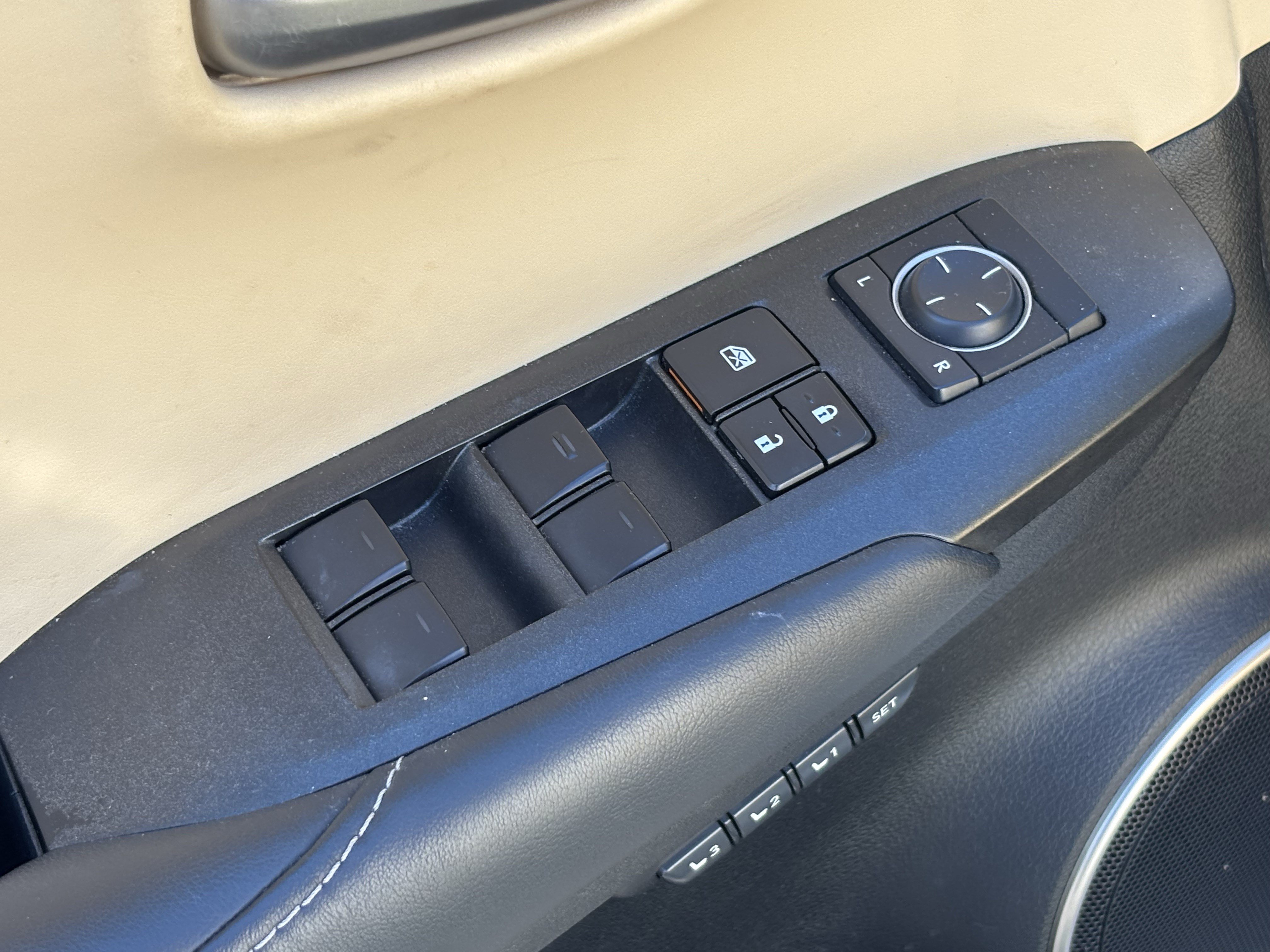 Used 2016 Lexus NX 200t FWD w/ Premium Package image 15