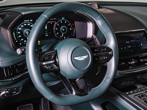 Used 2025 Aston Martin DBX 707 image 21