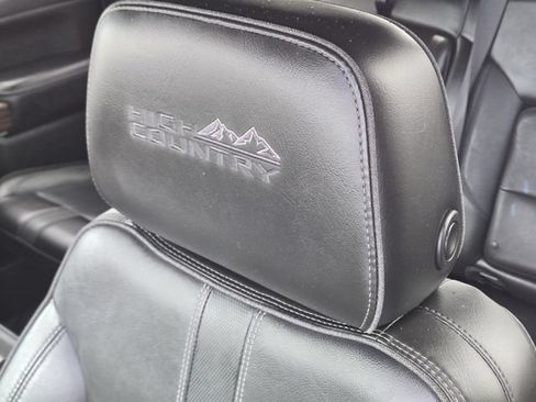 Used 2019 Chevrolet Silverado 1500 High Country AWD/4WD image 14