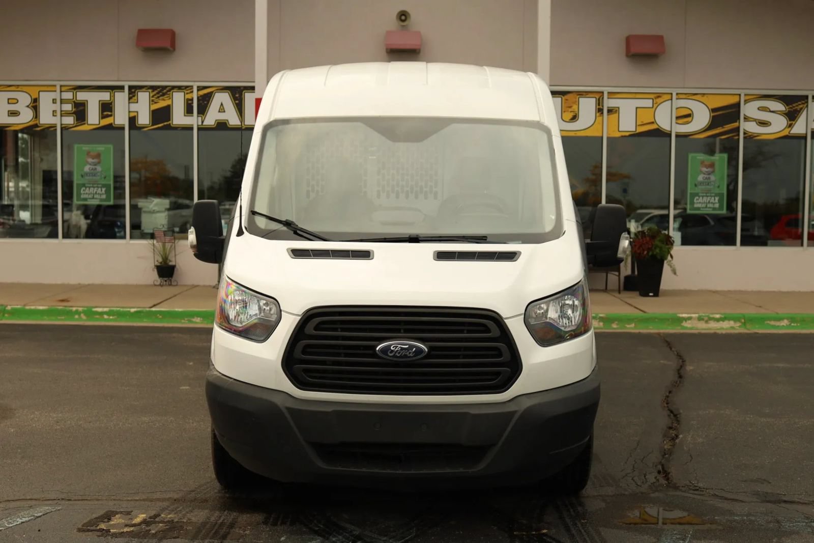 Used 2019 Ford Transit 150 148 Medium Roof RWD image 2