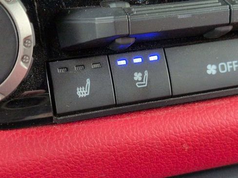 Used 2025 Toyota Tundra TRD Pro AWD/4WD image 23