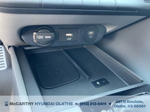 Certified 2025 Hyundai Elantra Sport image 26