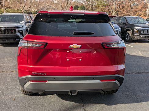 New 2026 Chevrolet Equinox LT w/ Safety and Technology Package image 7