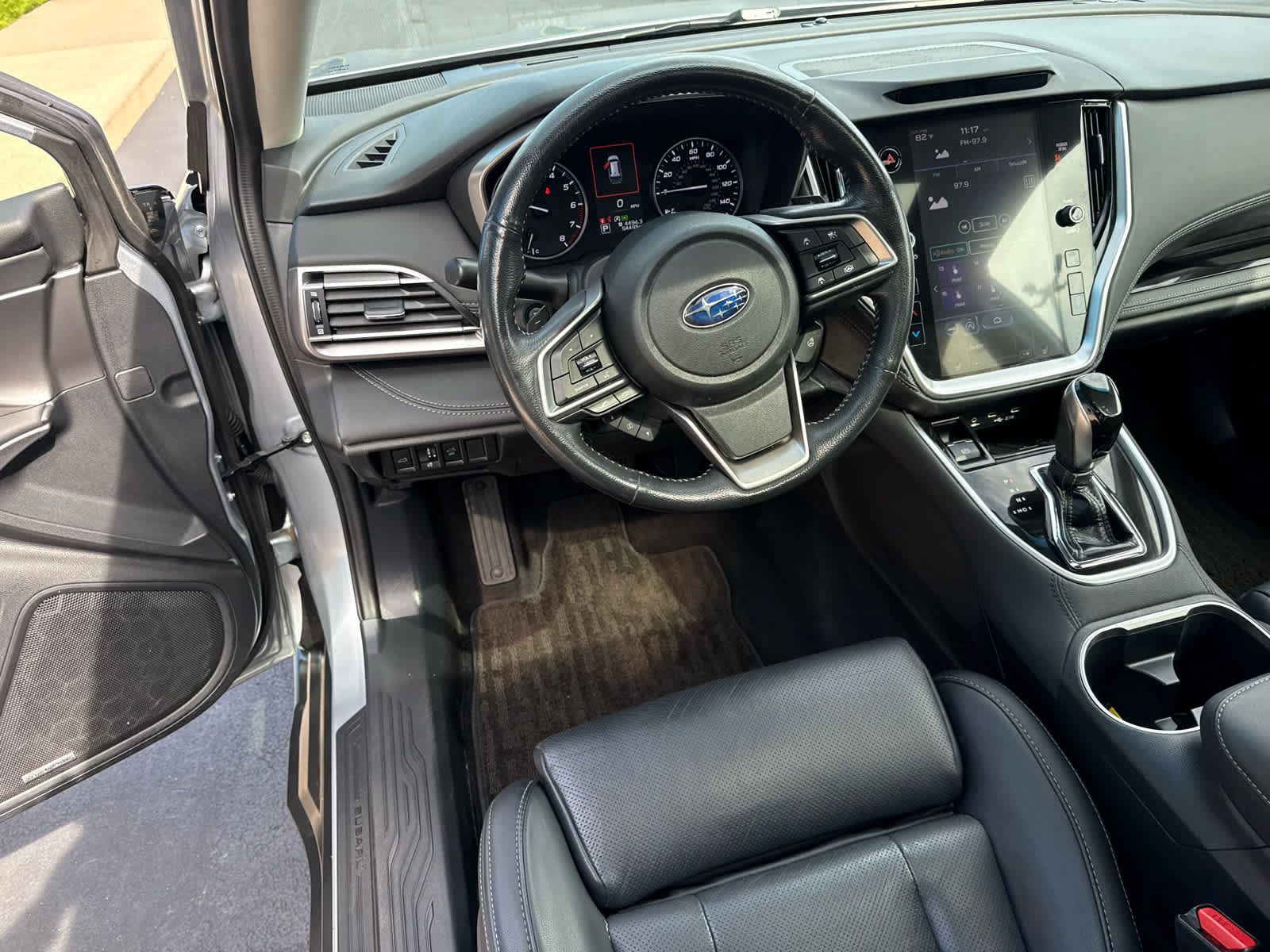 Used 2021 Subaru Outback Limited AWD/4WD image 5