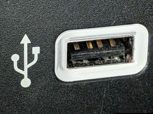 Used 2017 Lincoln MKX Reserve w/ Driver Assistance Package image 26