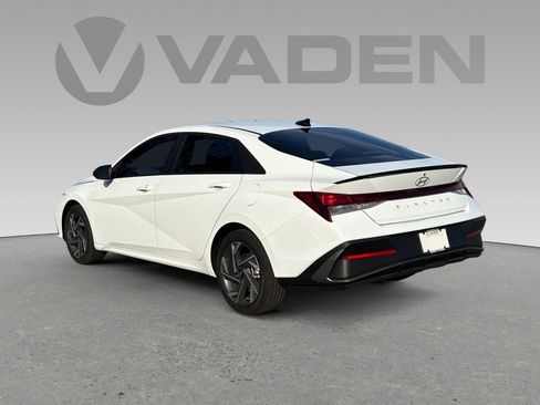 New 2025 Hyundai Elantra Sport image 21