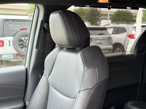 Used 2022 Toyota Sienna XLE Woodland Edition AWD/4WD image 14