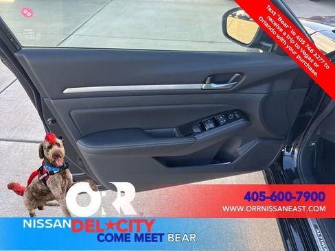 New 2025 Nissan Altima 2.5 SL image 17