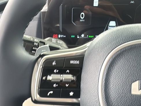 New 2026 Kia Carnival SX w/ SX Dark Edition Package image 24