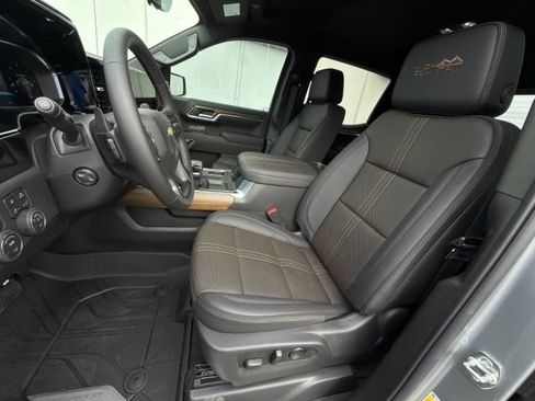 New 2026 Chevrolet Silverado 1500 High Country w/ Technology Package AWD/4WD image 18